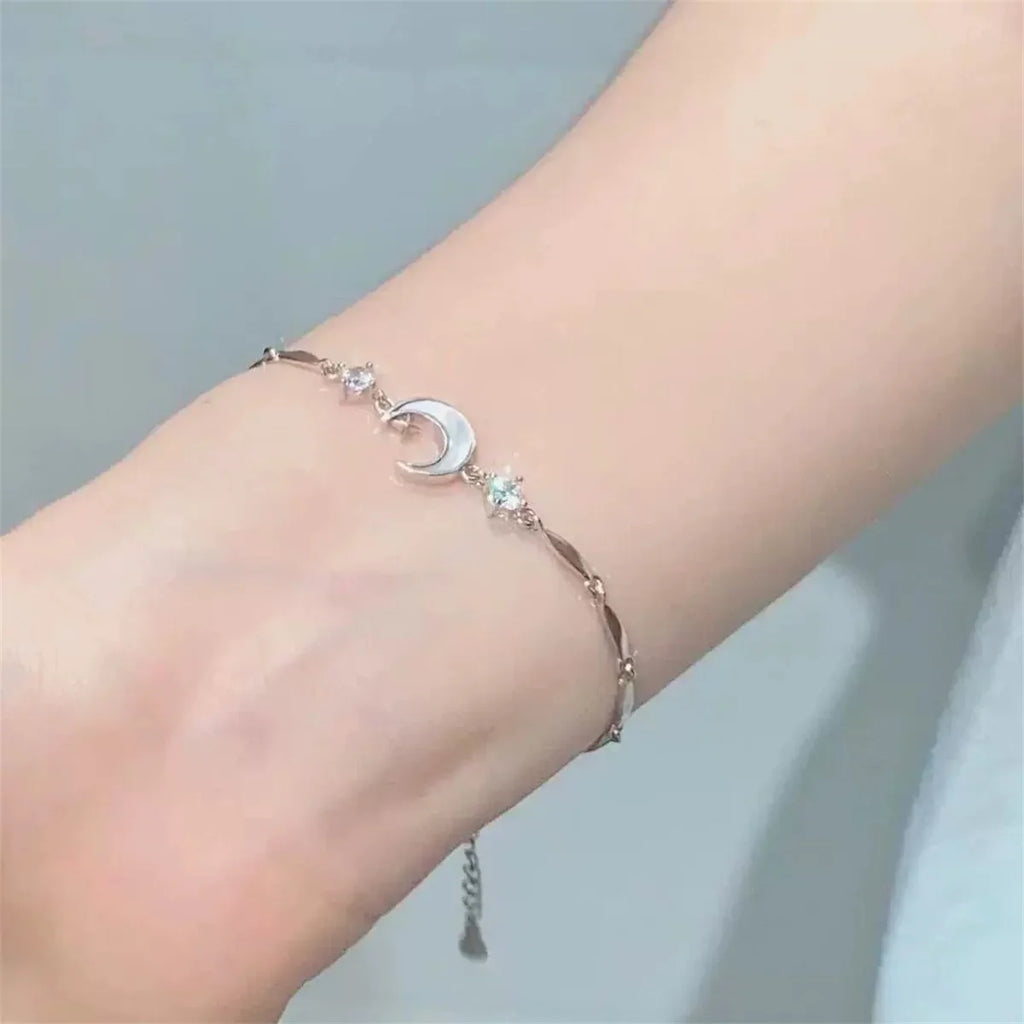 Fashionable and Dreamy Moon Bracelet for Women, Exquisite and Simple Fairy Temperament Bracelet Gift