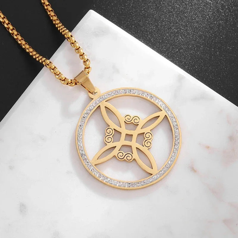 Stainless Steel Witch Knot Necklace for Men and Women, Fashionable Irish Celtic Knot, Lucky Jewelry Gift for Girls