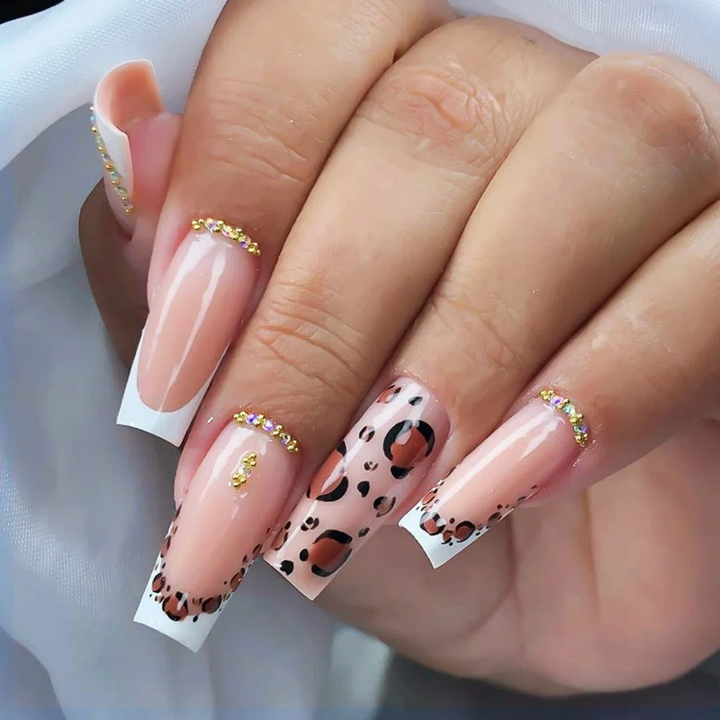 24Pcs Extra Long Square Fake Nail with Glue 3D Little Bear Bow Design False Nails White French Press on Nails Wearable Manicure