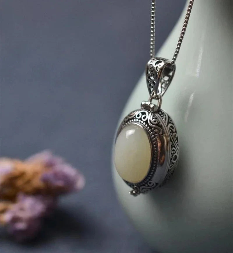 Exquisite Luxury Bamboo Imitation Jade Dragon Column Phoenix Necklace Suitable for Men and Women's Fashionable Charm Jewelry