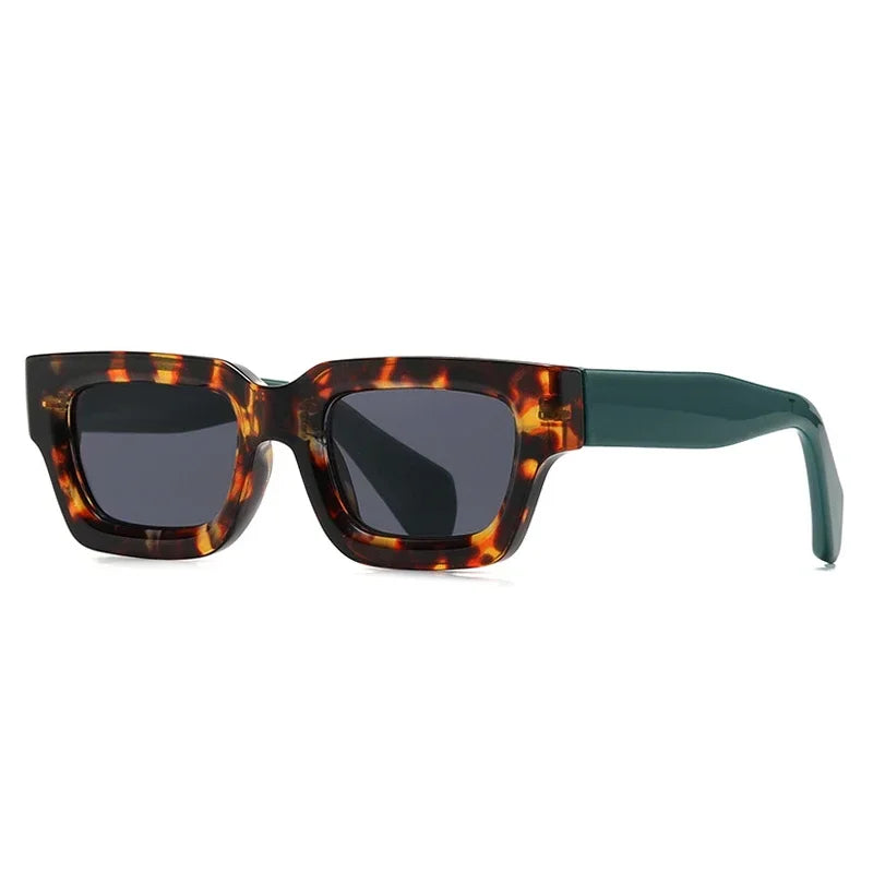 2024 Fashion Square Sunglasses Women Clear Ocean Gradient Lens Eyewear Vintage Trending Men Punk Kpop Sun Glasses Gafas De Sol