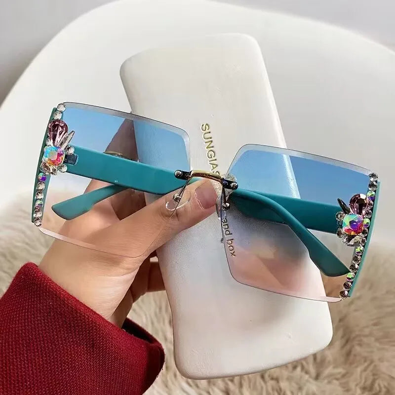 Fashion Oversized Square Sunglasses Women Luxury Brand Vintage Rimless Sun Glasses Diamond Decoration Eyeglasses UV400 Gafas