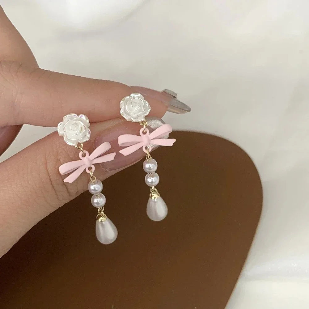 New Fashion Korean Cute Sweet Black White Women Statement Stud Earrings Fabric Lace Bow Drop Earrings Luxury Jewelry Party Gifts
