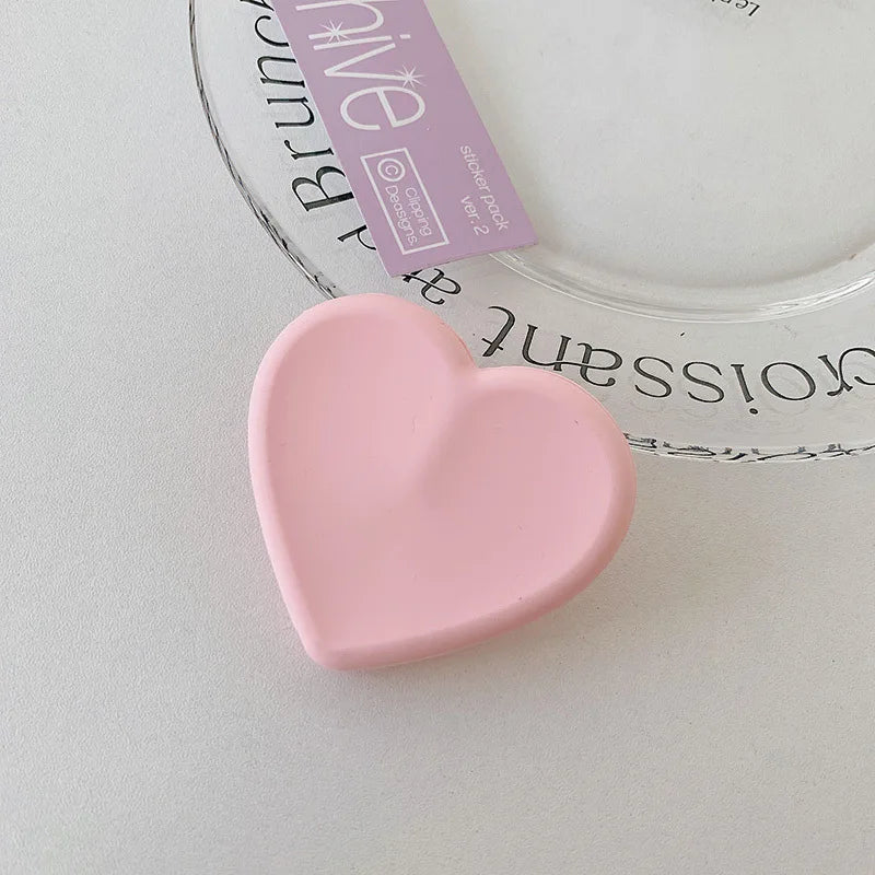 Silicone Heart-Shaped Round Phone Grip Stand Holder Pocket Socket Griptok Foldable Finger Ring Phone Stand For Iph Mobile Phone