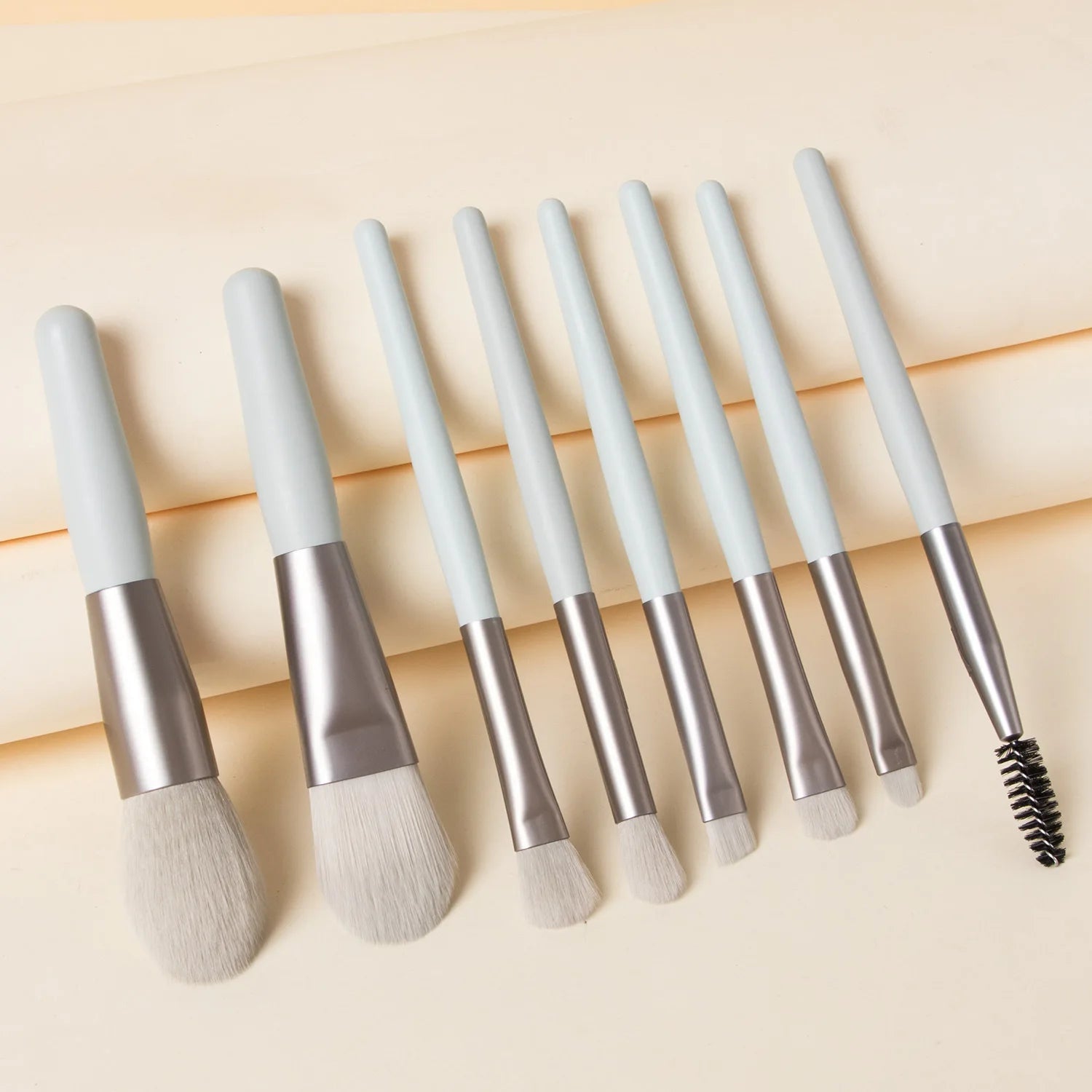 New 8Pcs Makeup Brush Set Makeup Concealer Brush Blush Loose Powder Brush Eye Shadow Highlighter Foundation Brush Beauty Tools