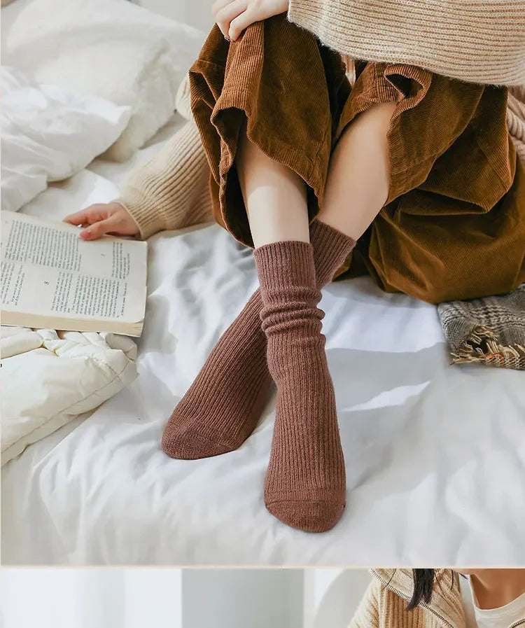 Winter Cashmere Wool Woman Socks Solid Cream Color Harajuku Retro Long Socks Women Girls Thermal Crew Sock Calcetines Mujer New