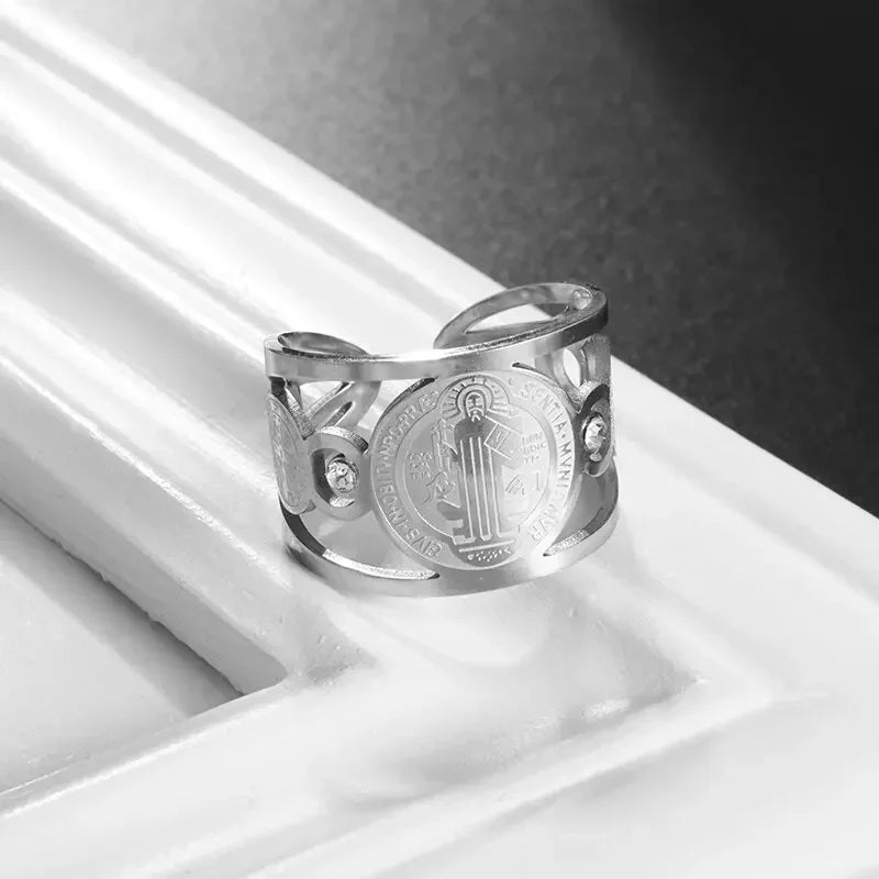 Egyptian Eye of Horus Open Ring Retro Pharaoh Totem Adjustable Ring Men\'s Hip Hop Punk Trend Amulet Jewelry