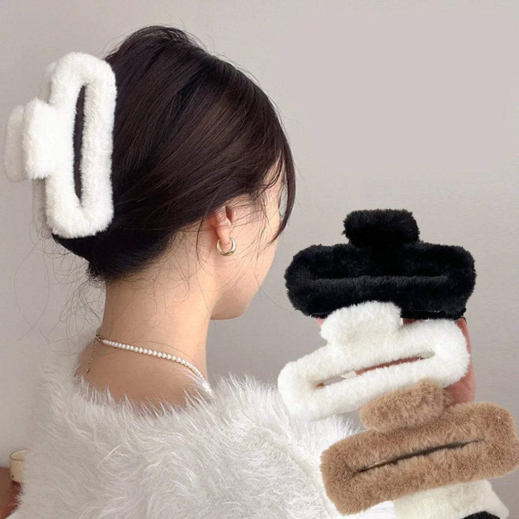 Winter Plush Square Hair Claw for Women Korean Elegant Acrylic Hairpins Faux Fur Hair Clip Pink Barrette Crab Hair Accessories