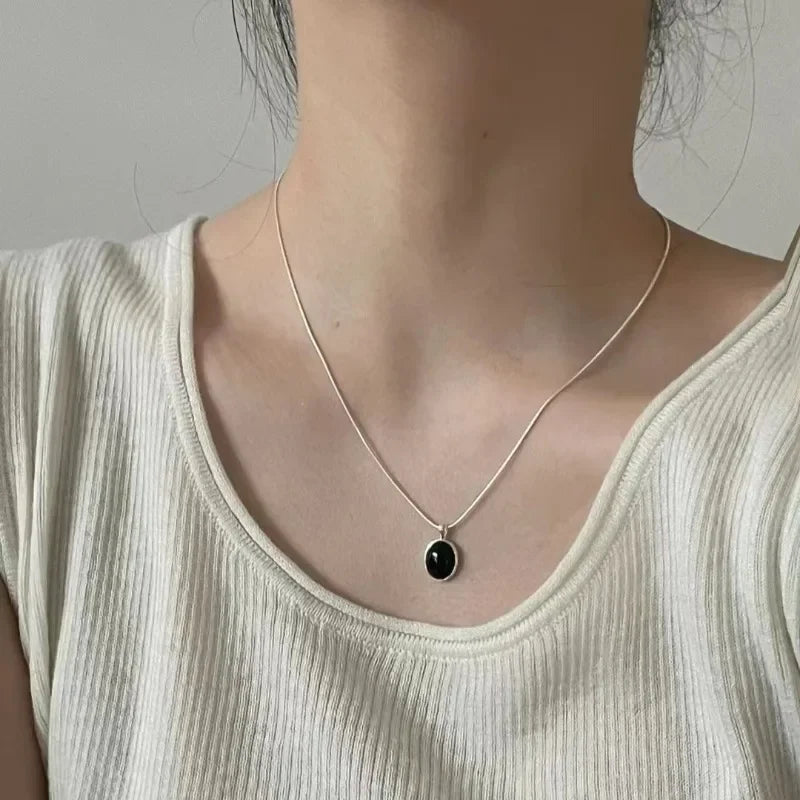 Simple Oval Aquamarine Moonstone Pendant Necklace for Women Girls Luxury Snake Chain Necklace Fashion Collar Jewelry Gifts