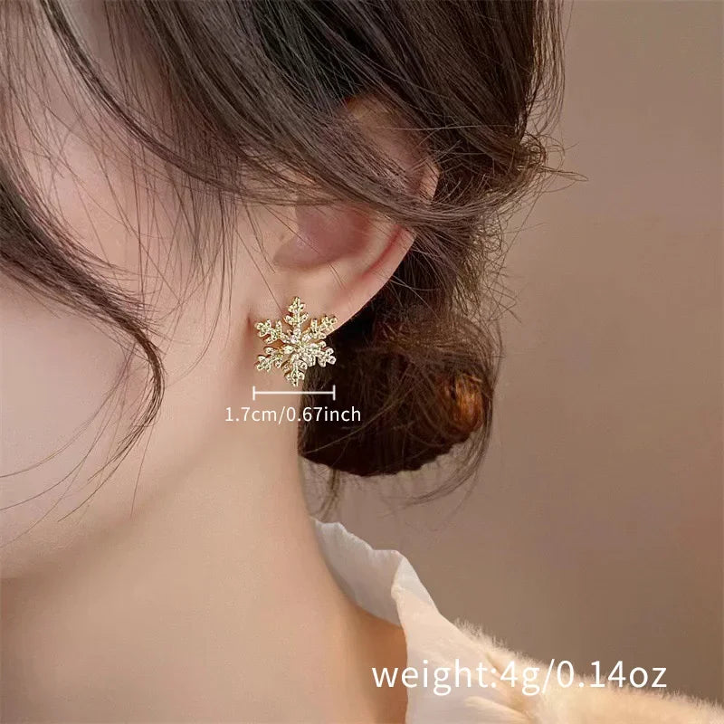 Elegant Snowflake Stud Earrings for Women Korean Fashion Imitation Pearl Crystal Zircon Earring Girls Party Jewelry