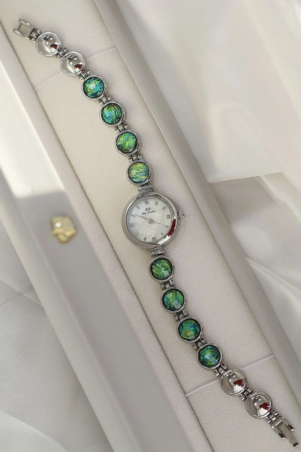 Fashion Ladies Quartz Wristwatches Luxury Peacock Stone Strap Watch for Women Girl Gift Clock Dropshipping Relojes Para Mujer