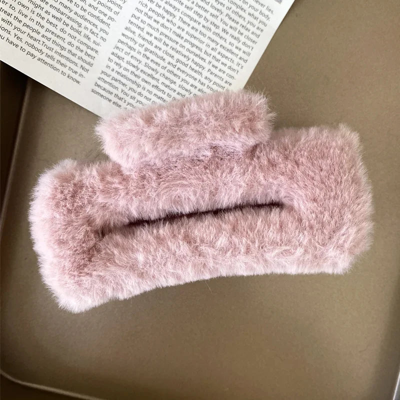 Winter Plush Square Hair Claw for Women Korean Elegant Acrylic Hairpins Faux Fur Hair Clip Pink Barrette Crab Hair Accessories