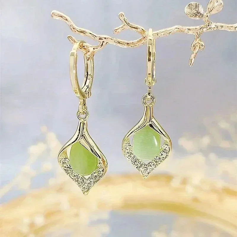 New Cat's Eye Fashion Geometric Earrings for Women Temperament Drop Earrings Girl Gift Earring Wedding Party Jewelry Gift