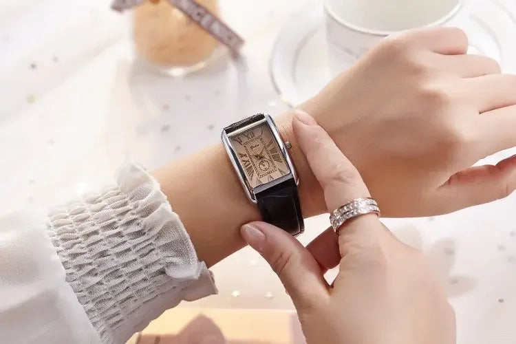 Couple Quartz Watch Luxury Rectangle Dial Women Men Leather Band Watches Luxury Gift Casual Wristwatch Relojes Para Mujer