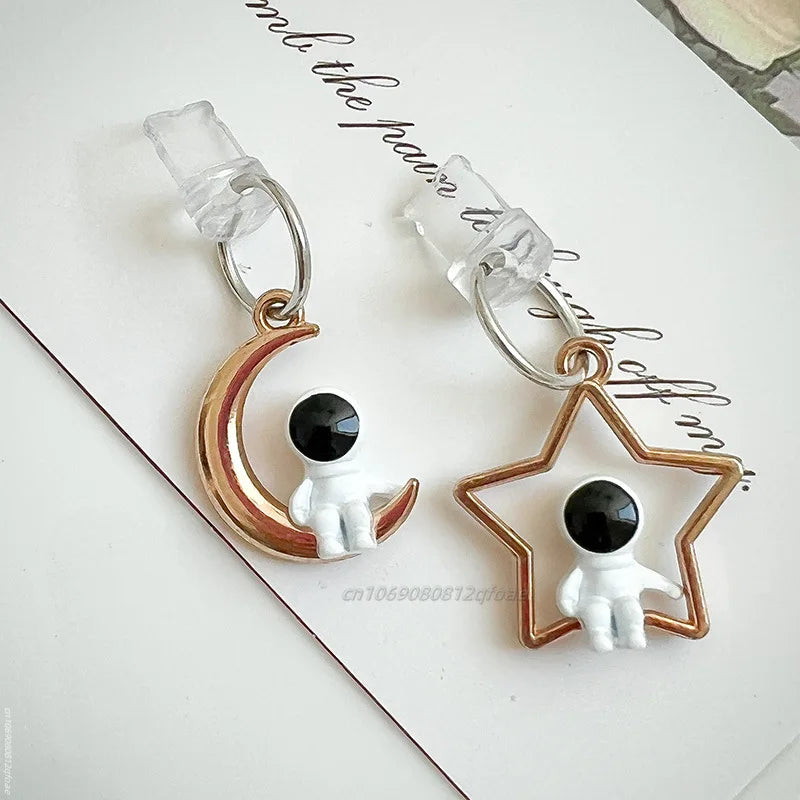 Astronaut Dust Plug Charm Cute Charge Port Anti Dust Plug Kawaii Usb Type C Plug For iPhone Earphone Jack Stopper Cap Pendant