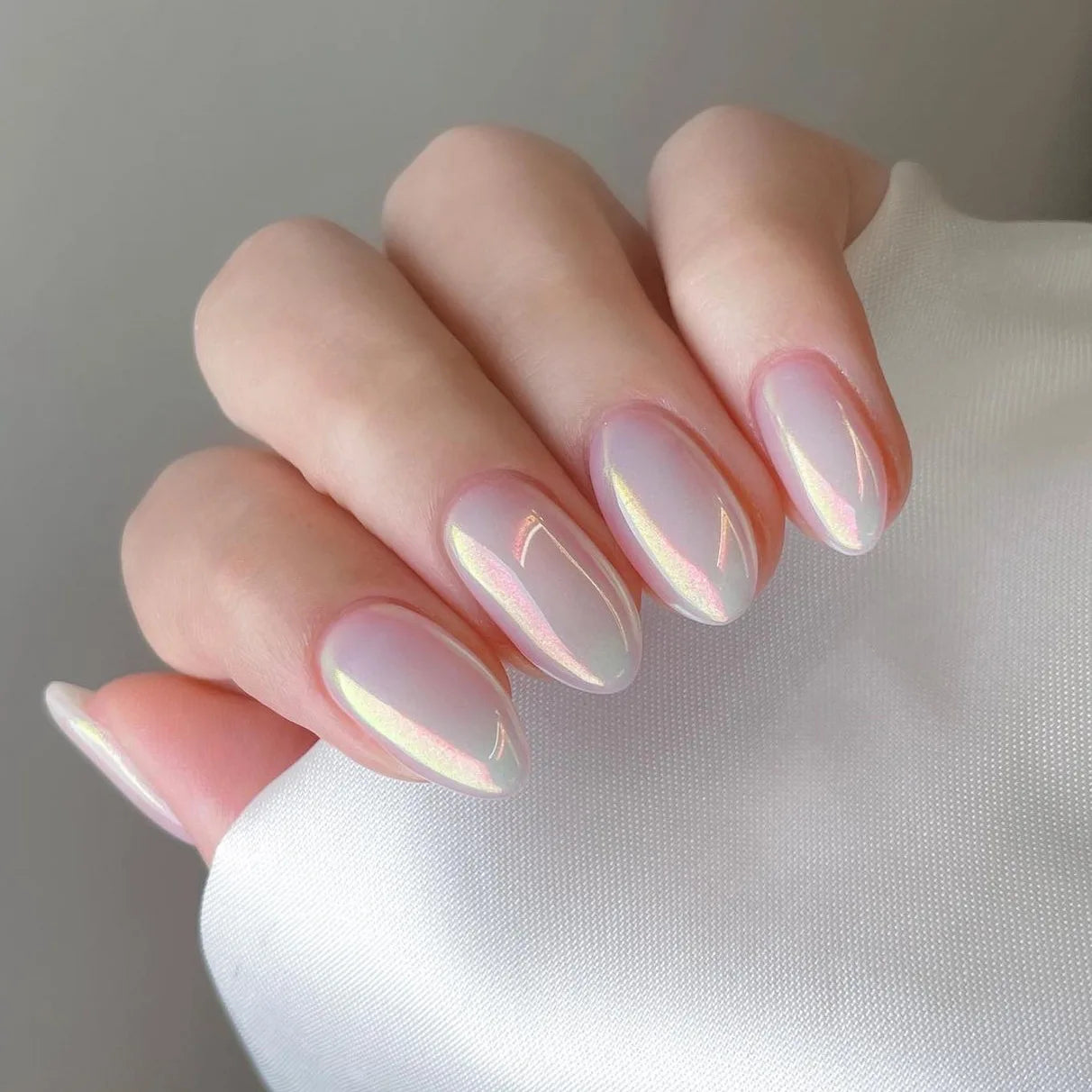 24Pcs Gradient Fake Nails Almond Press on Nails Solid Color Ombre Stick on Nails Full Cover Glazed Donut Acrylic Manicure Nail
