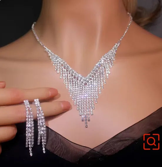 Luxury Crystal Bride Jewelry Set Rhinestone Wedding Dress Banquet Zircon Chain Necklace Dangle Earring Sets Ladies Accessories