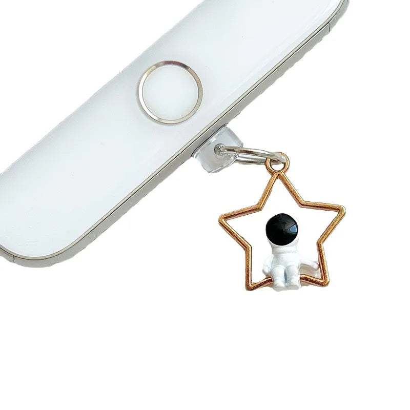 Astronaut Dust Plug Charm Cute Charge Port Anti Dust Plug Kawaii Usb Type C Plug For iPhone Earphone Jack Stopper Cap Pendant