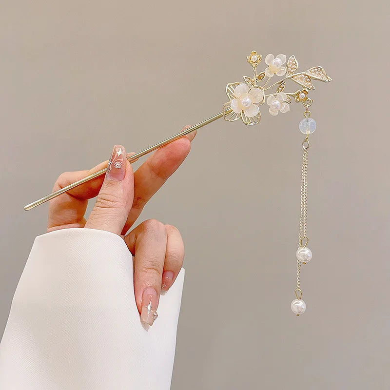 Classic Chinese Hair Stick Pins for Women Butterfly Flower Star Fresh Handmade Hairpins Charm Jewelry Accessories Hair Ornaments