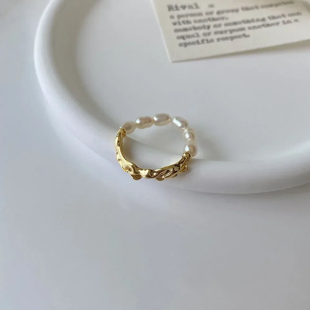 Korean Retro Elastic Rope Imitation Pearl Beaded Ring for Women Fashion Party Metal Chain Splicing Finger Ring Jewelry Women