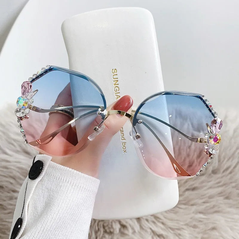 2023 Luxury Brand Design Vintage Rimless Rhinestone Sunglasses Women Men Fashion Gradient Lens Sun Glasses Shades for Female