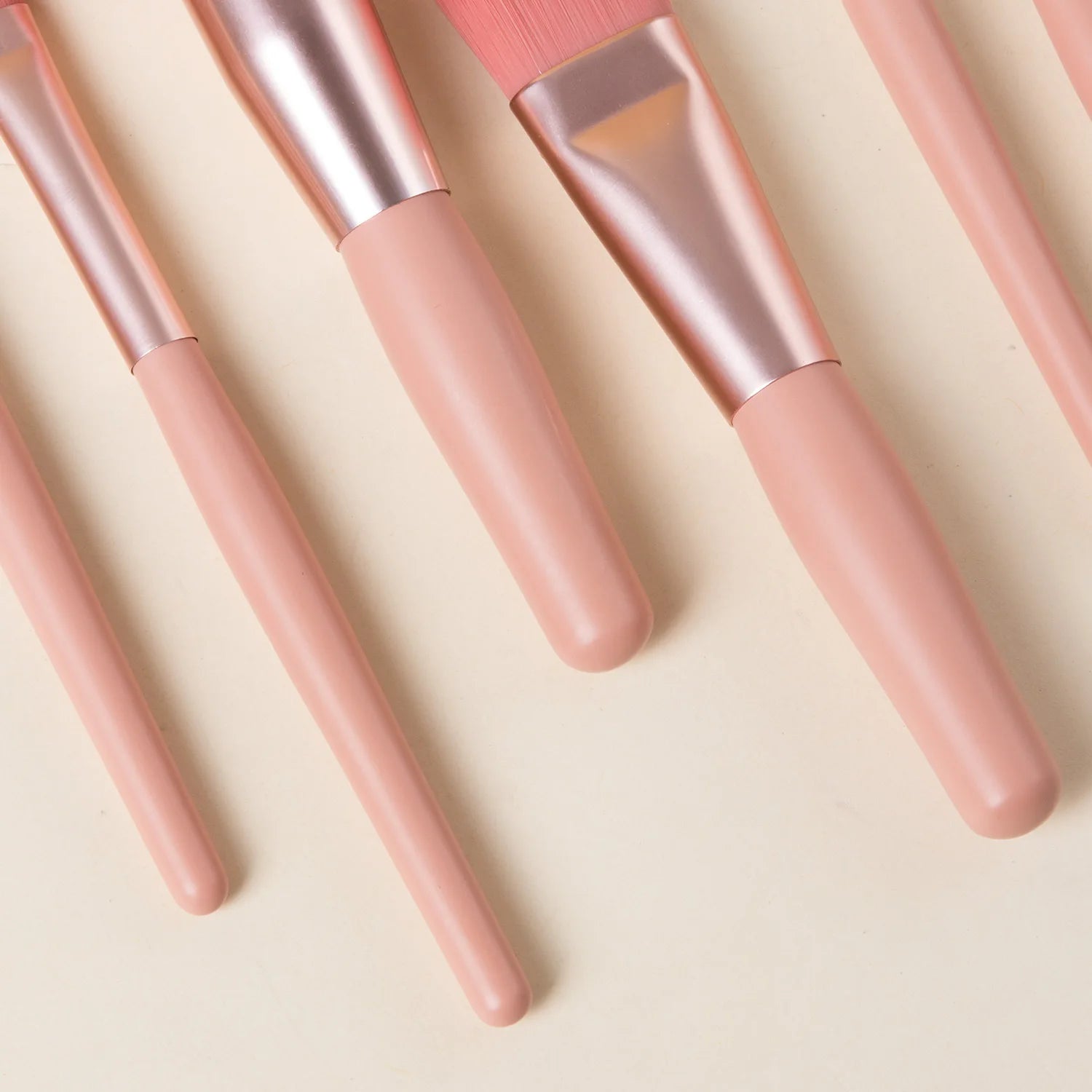 New 8Pcs Makeup Brush Set Makeup Concealer Brush Blush Loose Powder Brush Eye Shadow Highlighter Foundation Brush Beauty Tools