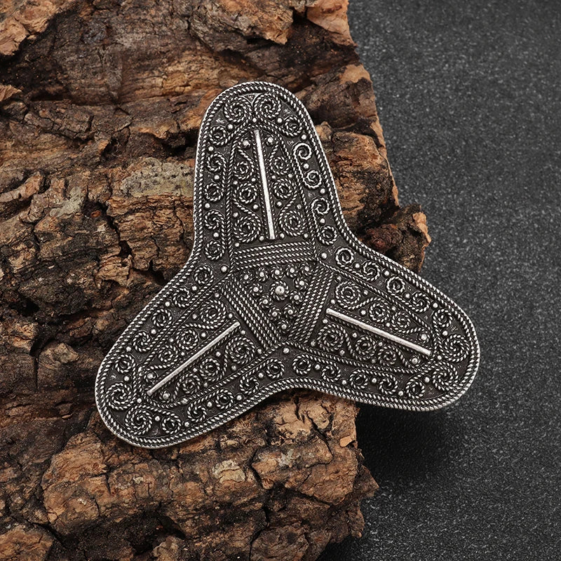 Vintage Norse Mythology Iceland Norse Shield Brooch Medieval Clothing Fastener Clothes Scarf Cloak Jewelry for Men Women