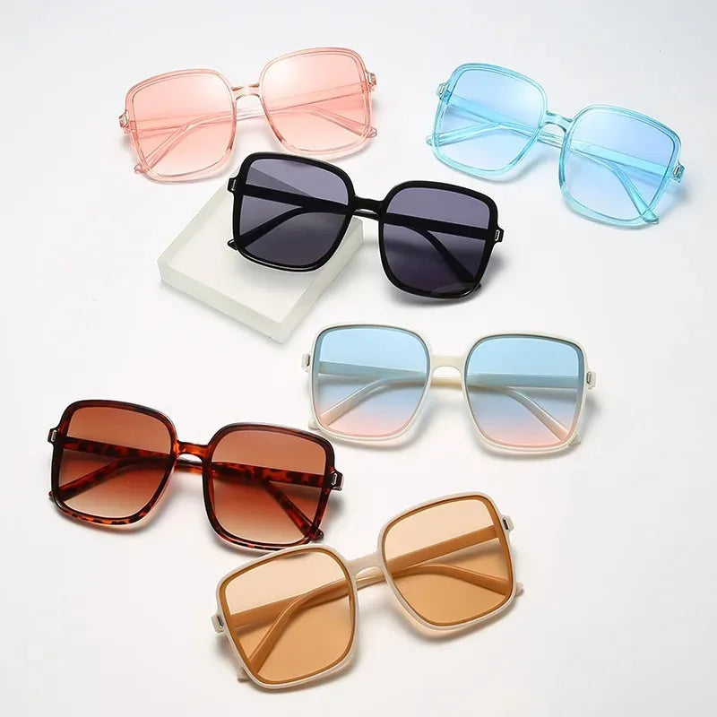 Oversized Sunglasses for Women Luxury Vintage Square Sun Glasses Classic UV400 Big Frame Lady Eyewear