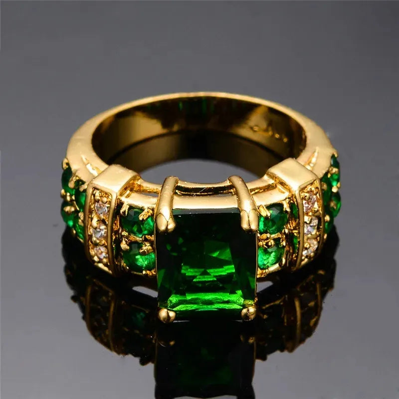 Exquisite Shining Geometric Green Crystal Zircon Ring for Women Charming Engagement Wedding Reception Party Jewelry Gifts