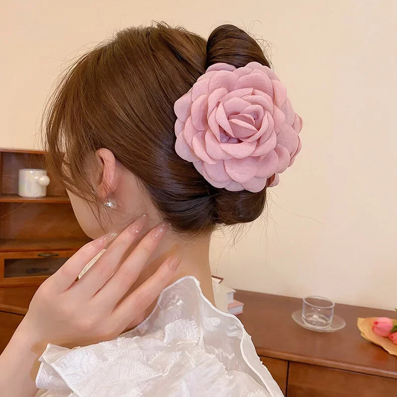 New Solid Color Fabric Flower Hair Claws for Women Fashion Light Luxury Shark Clips French Elegant Temperament Hair Accessories