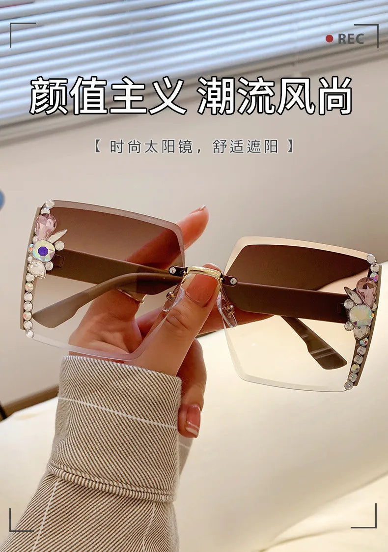 Fashion Oversized Square Sunglasses Women Luxury Brand Vintage Rimless Sun Glasses Diamond Decoration Eyeglasses UV400 Gafas