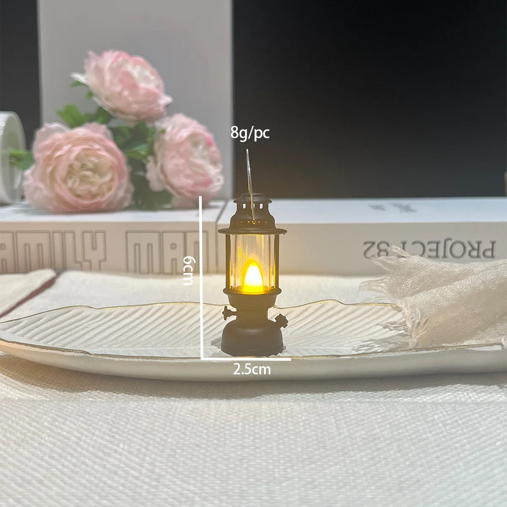 6cm Mini Led Retro Glowing Pony Lantern Simulation Cande Light Night Light Dollhouse Miniature Lamp Home Decor Toy