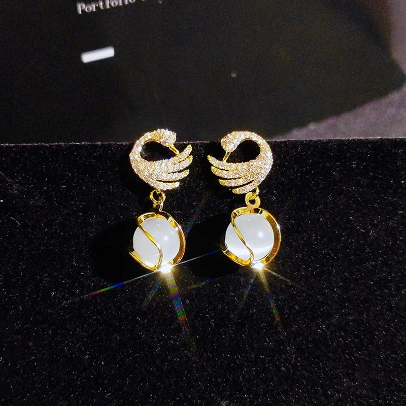 New Fashion Fine Swan Earrings for Women Temperament High Quality Opal Jewelry Zircon Silver Needle Hot