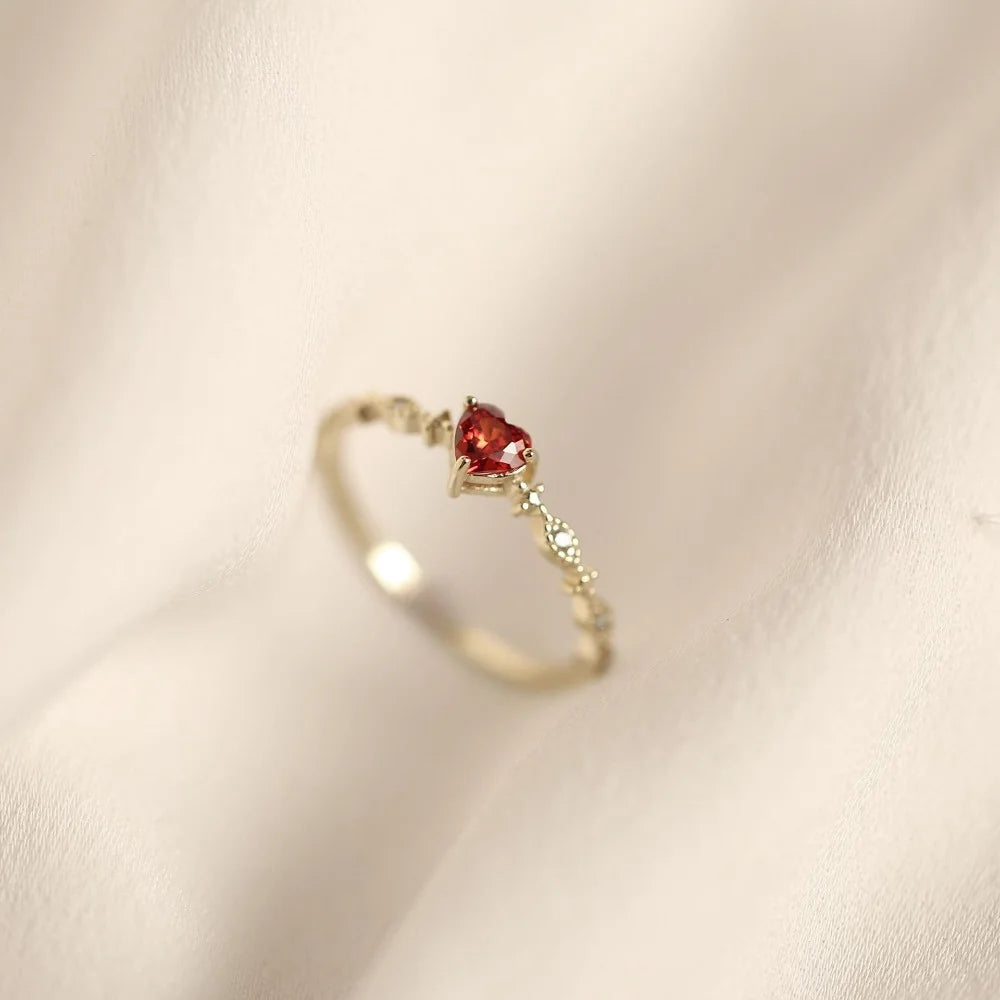 Luxury Red Heart Crystal Opening Rings for Women Temperament Stainless Steel Zircon Wedding Bride Finger Jewelry Accessory Gift