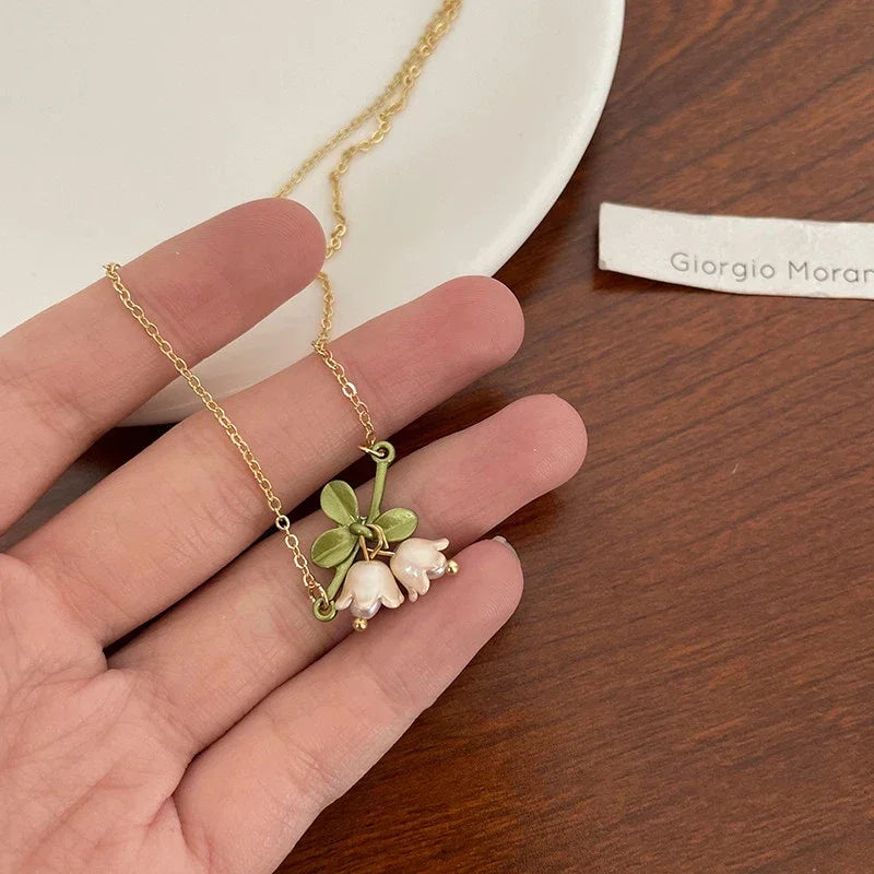 New Design Lily of The Valley Pearl Green Ear Hook for Women Fashion Elegant White Flowers Drop Earrings Wedding Party Jewelry