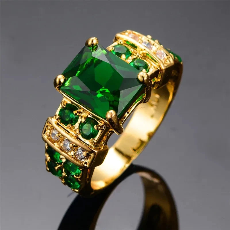 Trendy Green Crystal Ring Charm Gold Color Wedding Ring Women\'s Luxury Square Zirconia Promise Engagement Ring