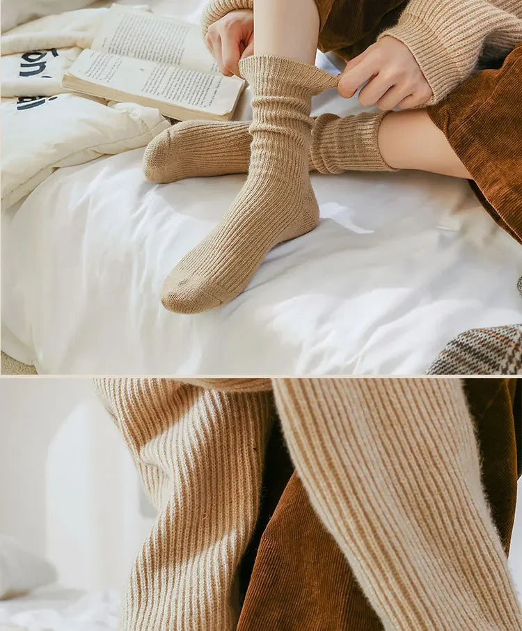 Winter Cashmere Wool Woman Socks Solid Cream Color Harajuku Retro Long Socks Women Girls Thermal Crew Sock Calcetines Mujer New