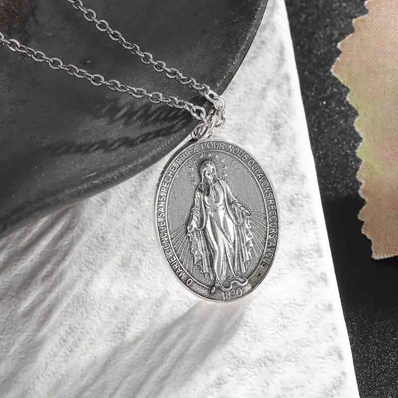 Beautiful Stainless Steel Catholic Virgin Mary Portrait Square Pendant Necklace for Men and Women Religious Catholic Jewelry