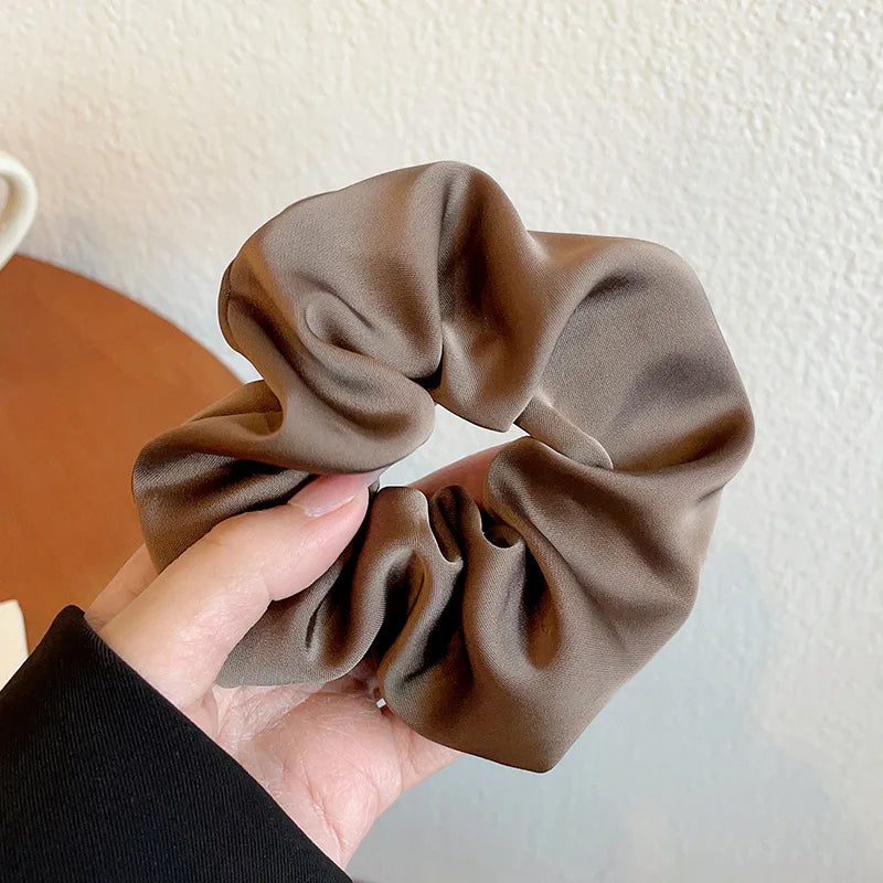High-quality Silk Hair Scrunchie French Elegant Solid Color Hair Band Ladies Ponytail Holder for Party Fashion Hair Ties 실용도매