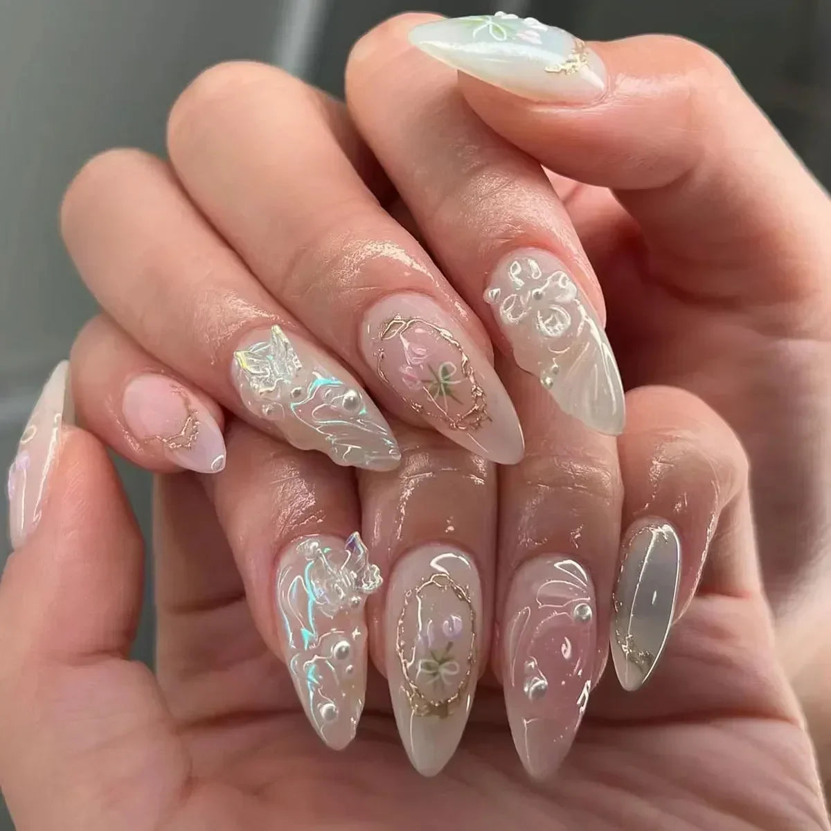 24Pcs Sweet Almond Nails Set Press On Nails Cute Mini Flower False Nail Floral Bow Diamond Full Cover Artificial Nails Art Tips