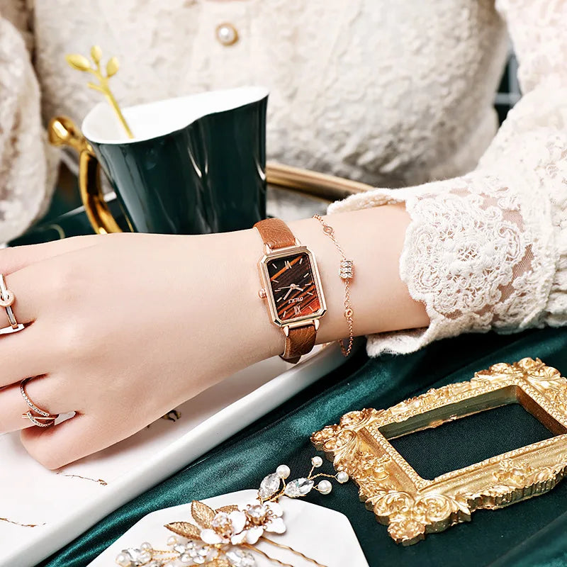 Small Square Watch with Rhinestones for Women Simple Casual Fashion Small Green Quartz Watch Ladies Wrist Watches Reloj Mujer