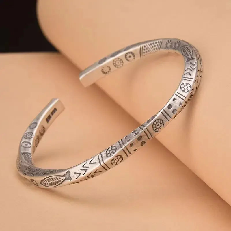 Silver-Plated Moebius Cuff Bangles Engraved Fish Elephant Totem Infinite Loop Bracelet Men's Twisted Armband Cuff Jewelry Gift