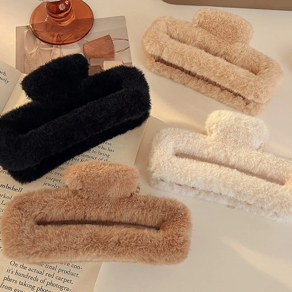 Winter Plush Square Hair Claw for Women Korean Elegant Acrylic Hairpins Faux Fur Hair Clip Pink Barrette Crab Hair Accessories
