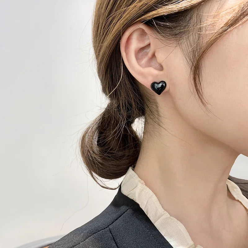 Vintage Cute Red Love Heart Stud Earrings for Women 2024 Korean Fashion Charm Wedding Bride Jewelry Accessories Anniversary Gift