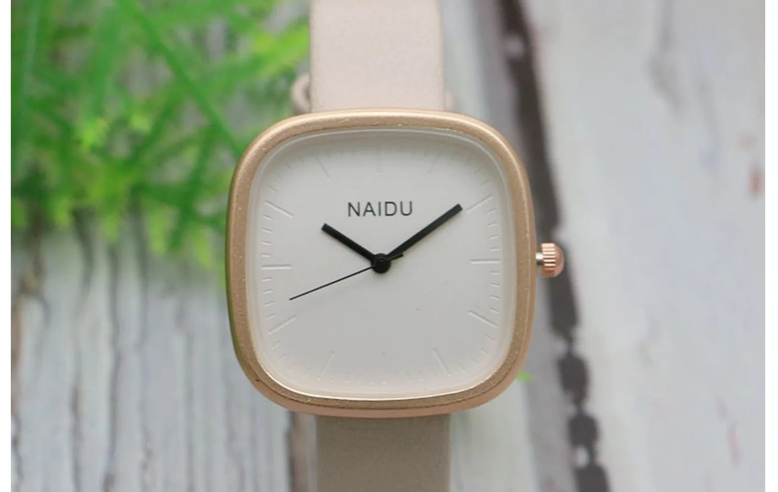 Simple Versatile Leather Belt Quartz Watch Fashion Student Small Square Watch Men and Women Student Wrist Watches Wholesale