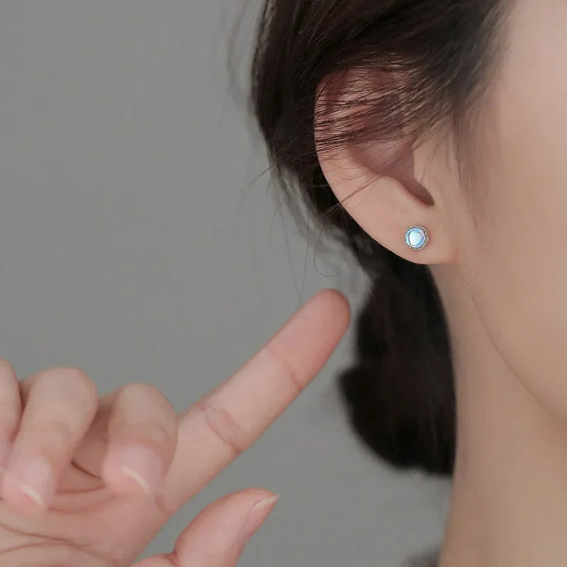 Mini Moonstone Small Round Stud Earrings for Women Simple Design Luxury Aurora Personality Exquisite Girls Charm Jewelry Gift