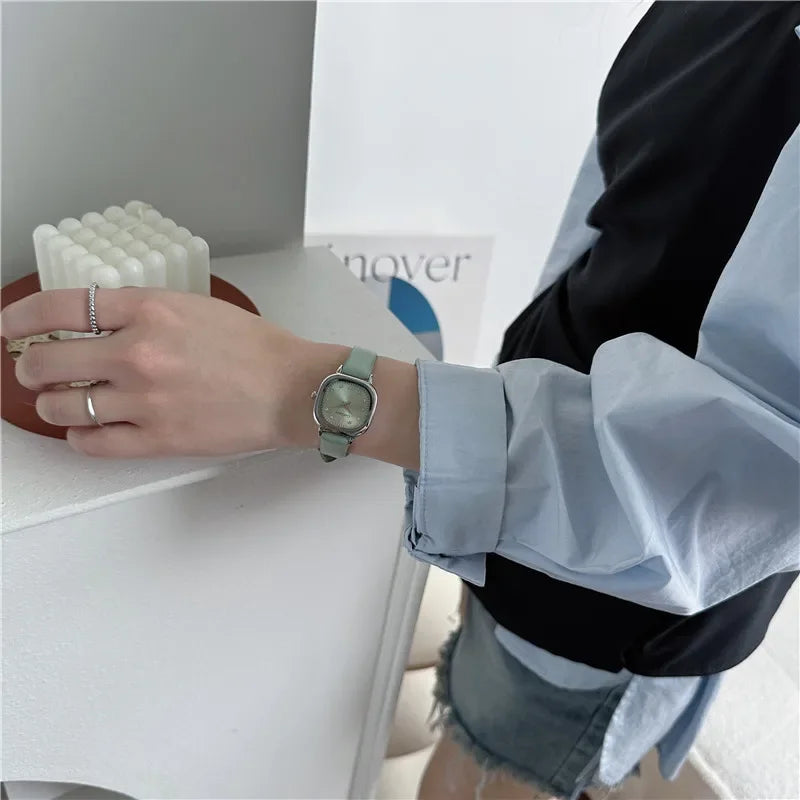 Luxury Women Quartz Watch Leather Strap Small Square Dial Green Watch Casual Fashion Versatile Vintage Wristwatches Dropshipping