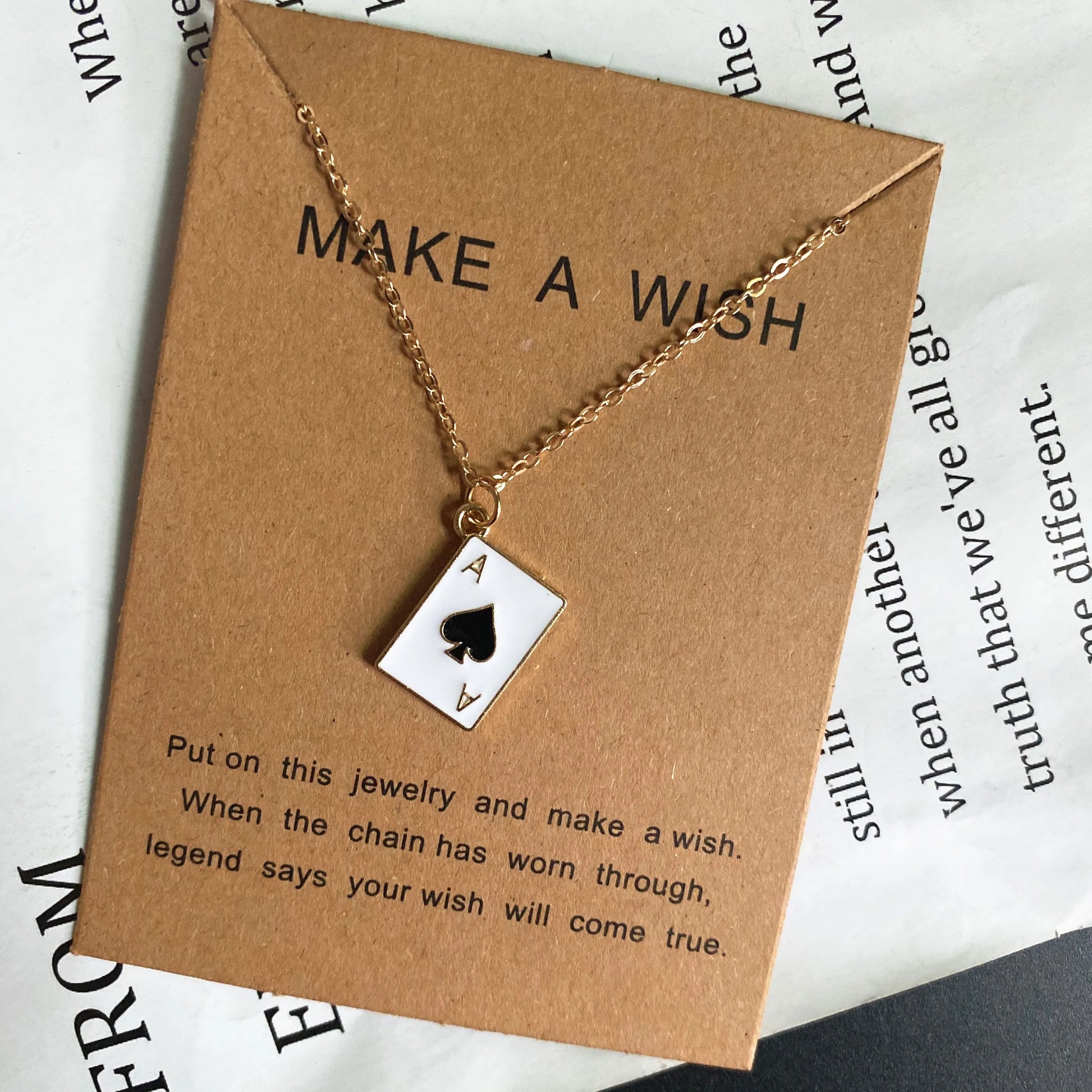 Statement Pork Design Pendant Necklace Small Square Heart Fashion Choker Necklace Gift for Friend  Popular Neck Jewelry