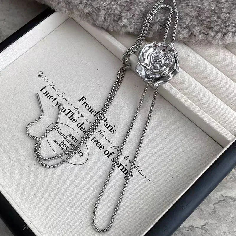 Punk Liquid Metal Butterfly Rose Flower Waist Chain Adjustable Silver Color Pendant Snake Bones Body Chain Punk Hiphop Jewelry