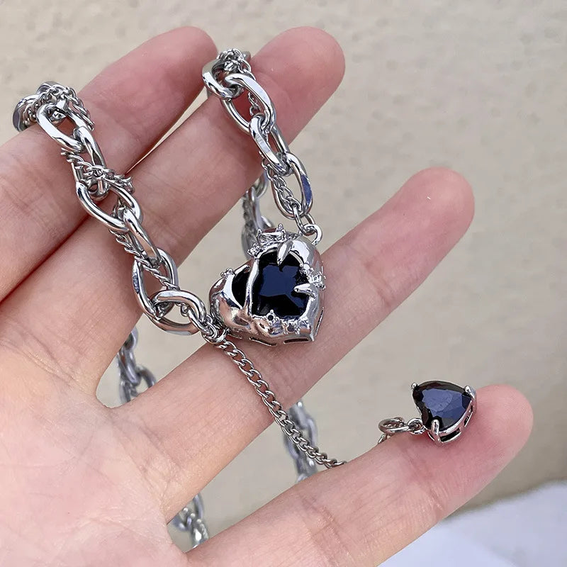 Hip Hop Black Crystal Love Heart Charms Pendant Necklace for Women Punk Rock Long Chain Tassels Choker Necklace Trend Jewelry